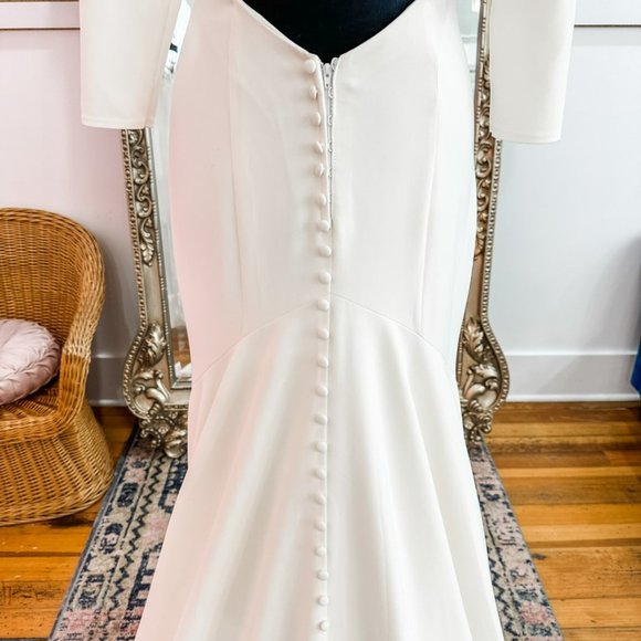 Brand New Allure #3401, New Wedding Dress, White Dress, Wedding Gown Size 8 - Picture 9 of 13